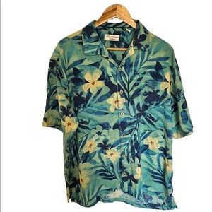Men’s Casual Hawaiian Dress Shirt. Size XL.